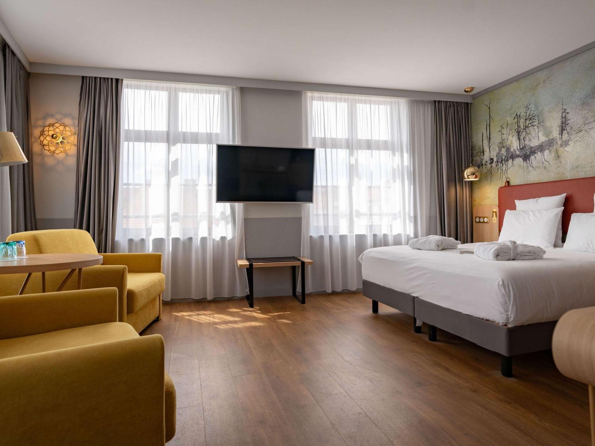 Mercure Saint Omer Centre Gare Eksteriør bilde